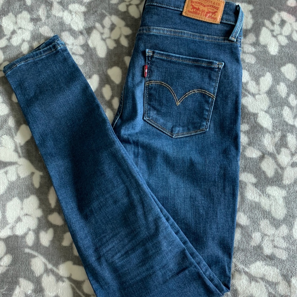 Levi's 720 High Rise Super Skinny